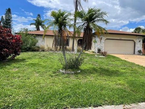 Photo of 1627 Baywinds Lane, Sarasota, FL 34231 (MLS # A4676948)