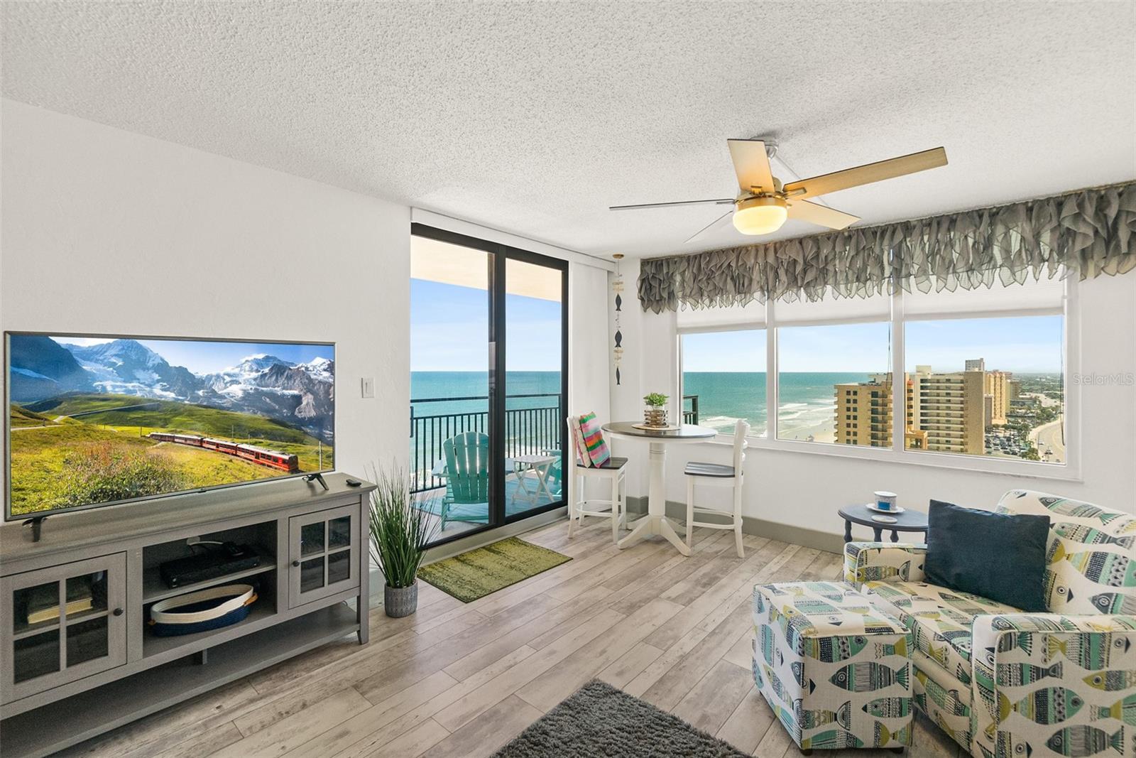 OCEANS 1 - Residential