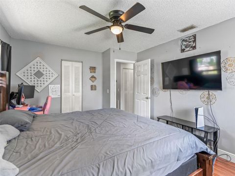 Tiny photo for 911 Jacaranda Drive, Lady Lake, FL 32159 (MLS # OM721984)