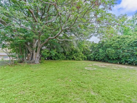 Tiny photo for 911 Jacaranda Drive, Lady Lake, FL 32159 (MLS # OM721984)