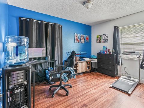 Tiny photo for 911 Jacaranda Drive, Lady Lake, FL 32159 (MLS # OM721984)