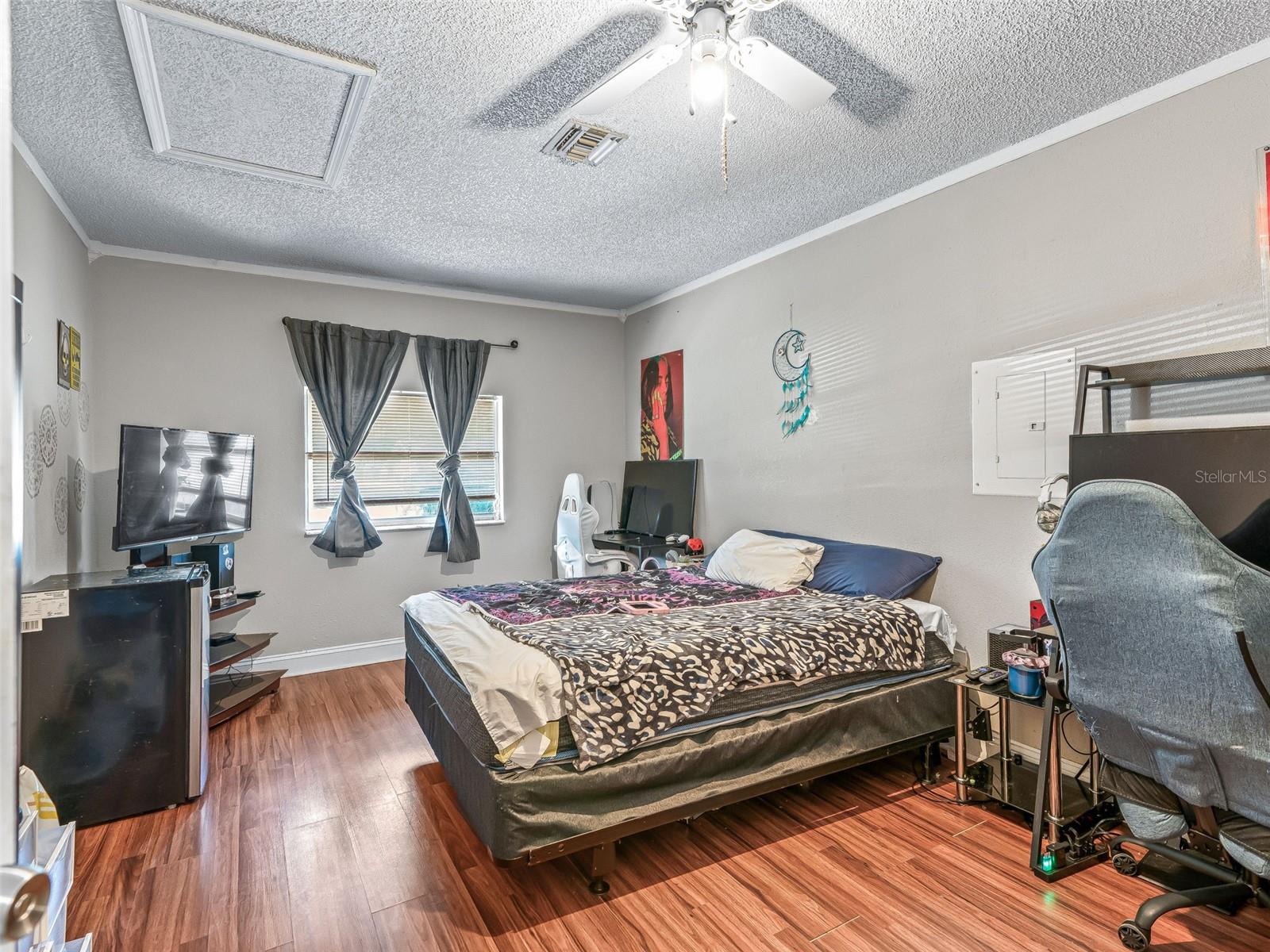 LADY LAKE APRIL HILLS - Residential