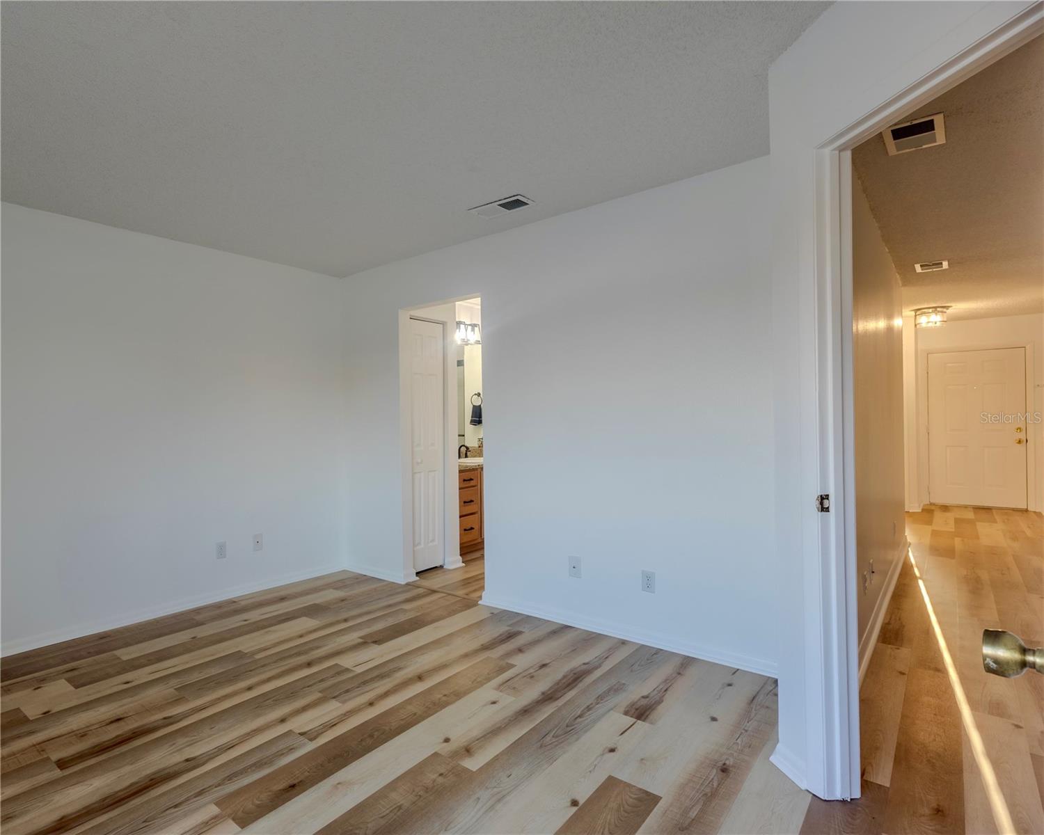 WINTERSET 02 A CONDO PH 01 - Residential Lease