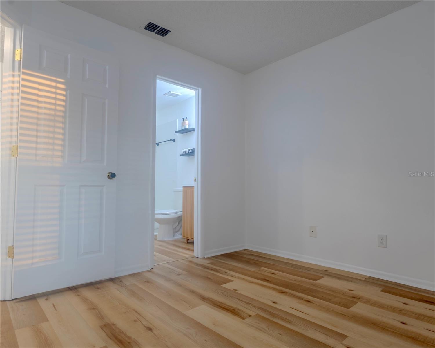 WINTERSET 02 A CONDO PH 01 - Residential Lease