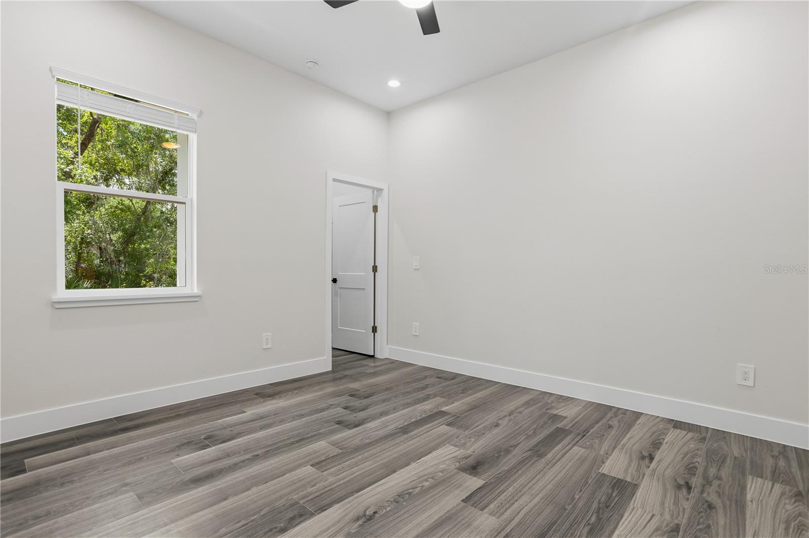 ROYAL TRAILS UNIT 01 - Residential