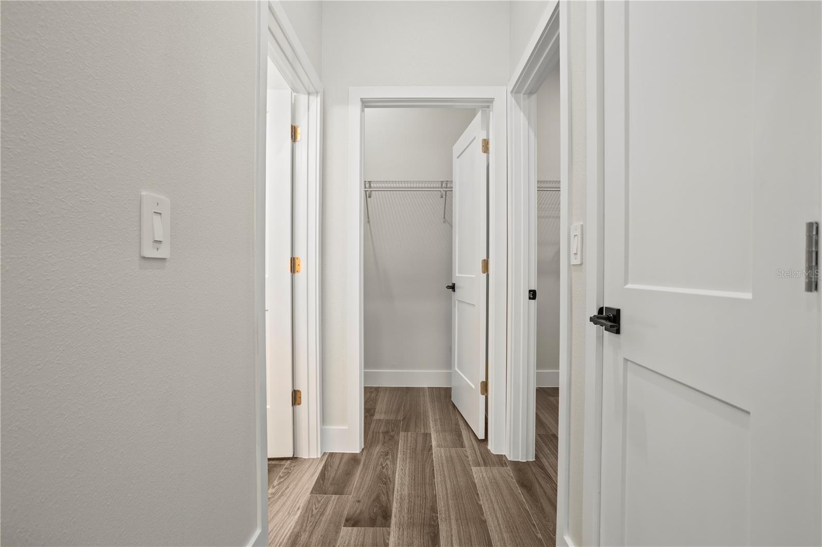 ROYAL TRAILS UNIT 01 - Residential