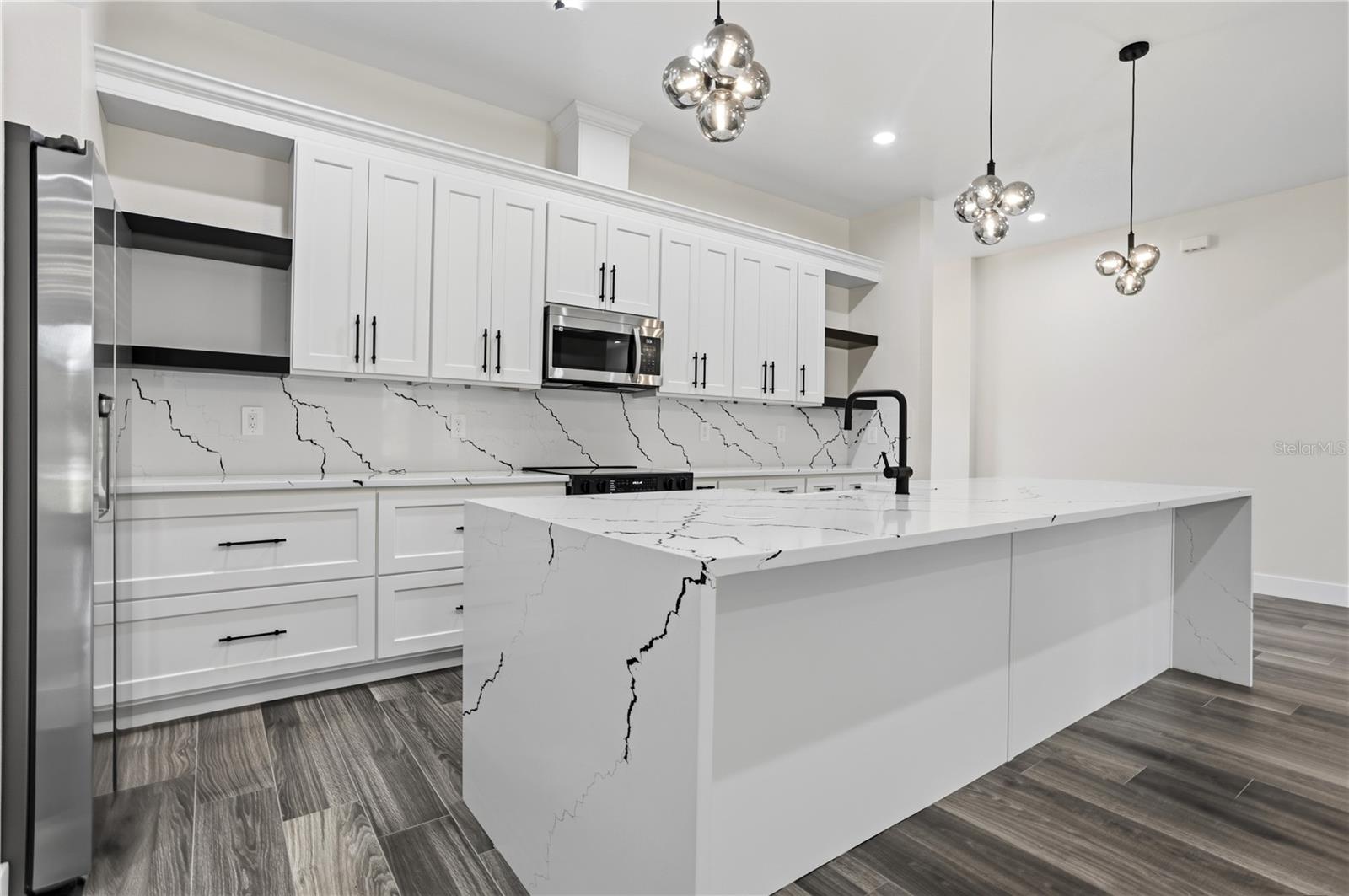ROYAL TRAILS UNIT 01 - Residential