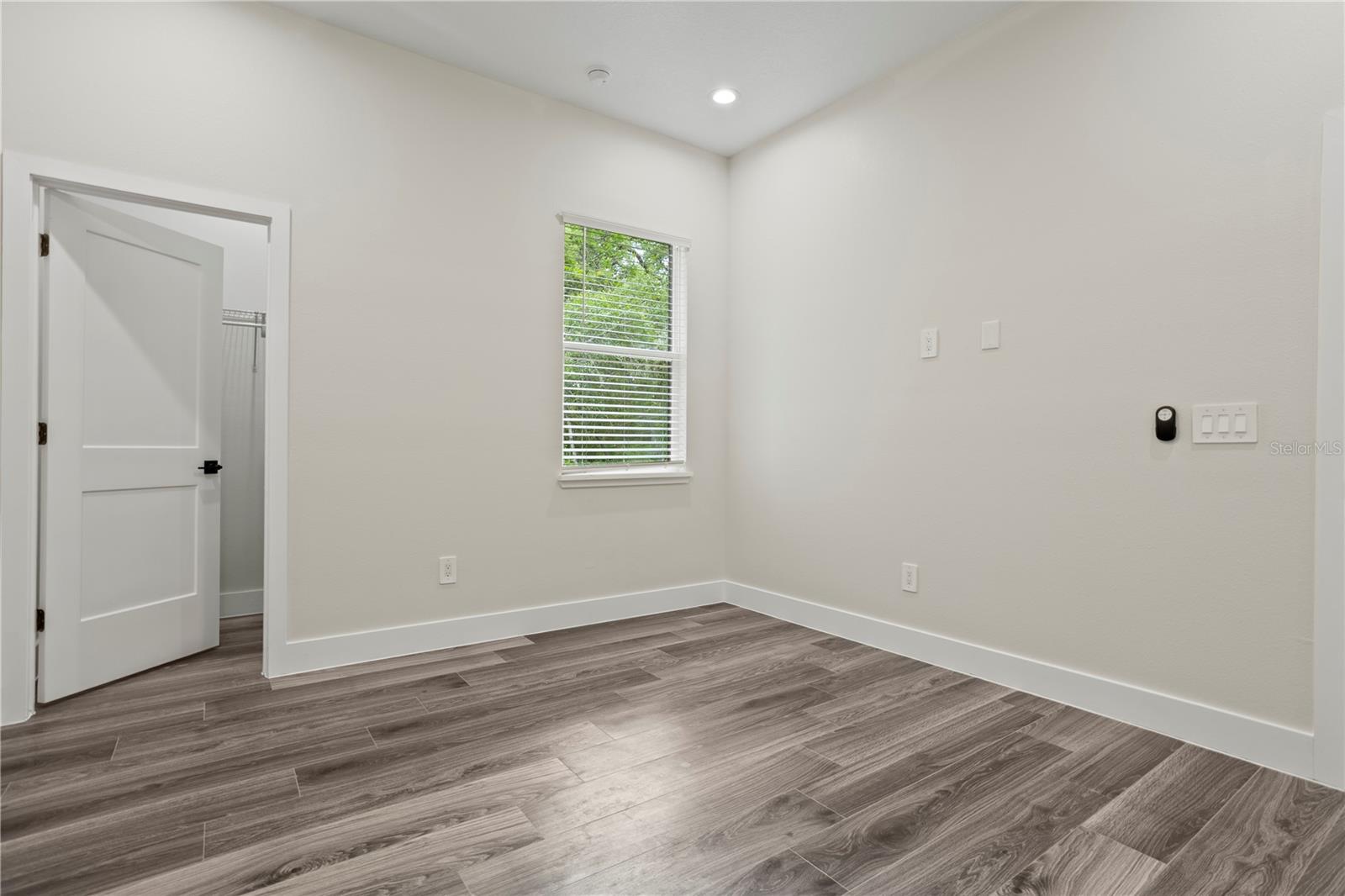 ROYAL TRAILS UNIT 01 - Residential