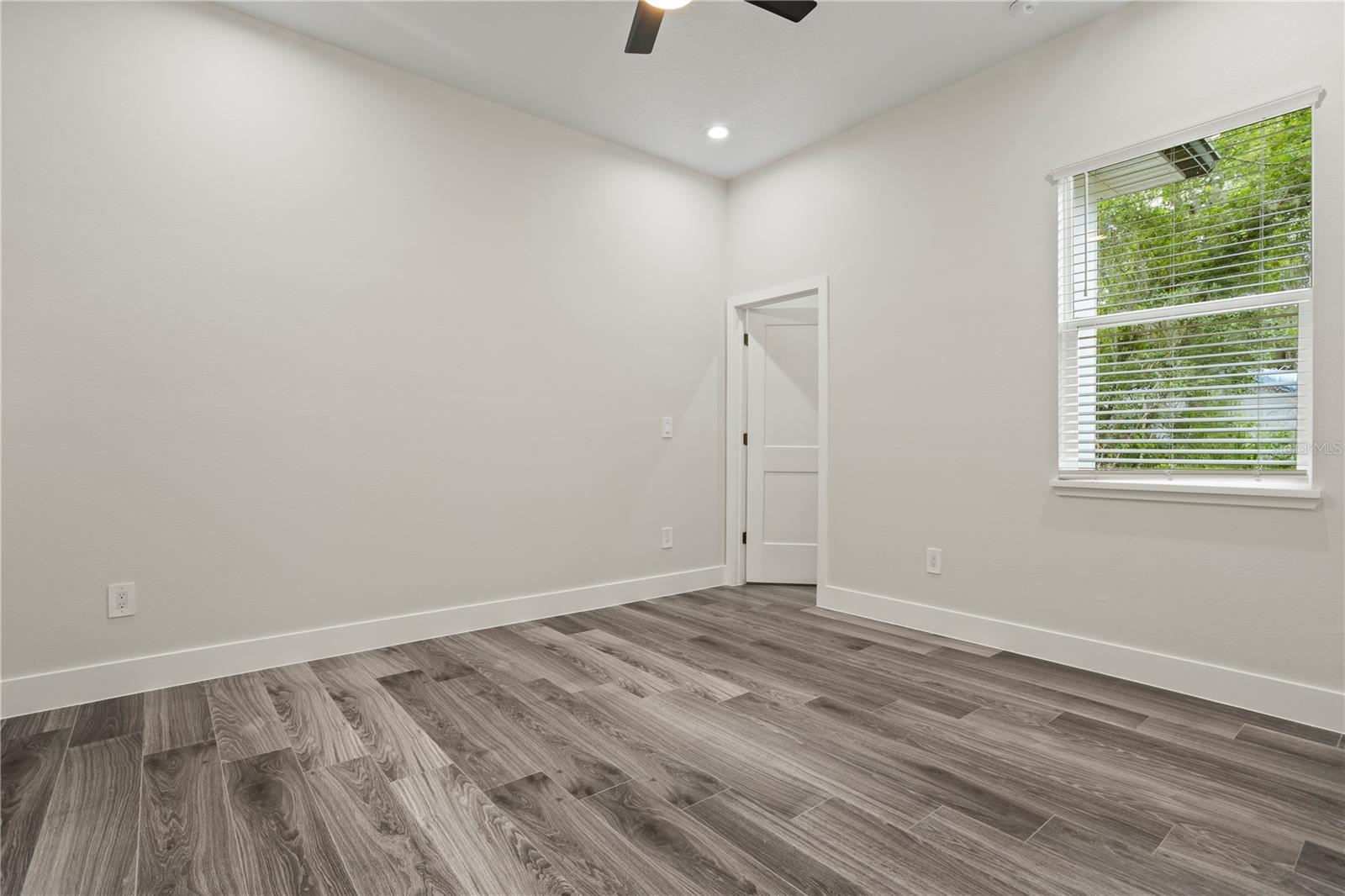ROYAL TRAILS UNIT 01 - Residential