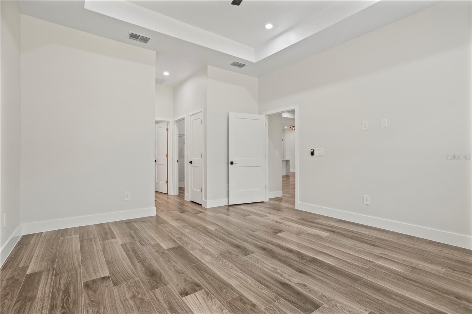 ROYAL TRAILS UNIT 01 - Residential
