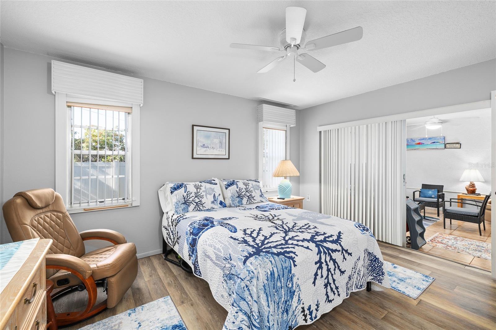 HOLIDAY LAKE VILLAS CONDO - Residential