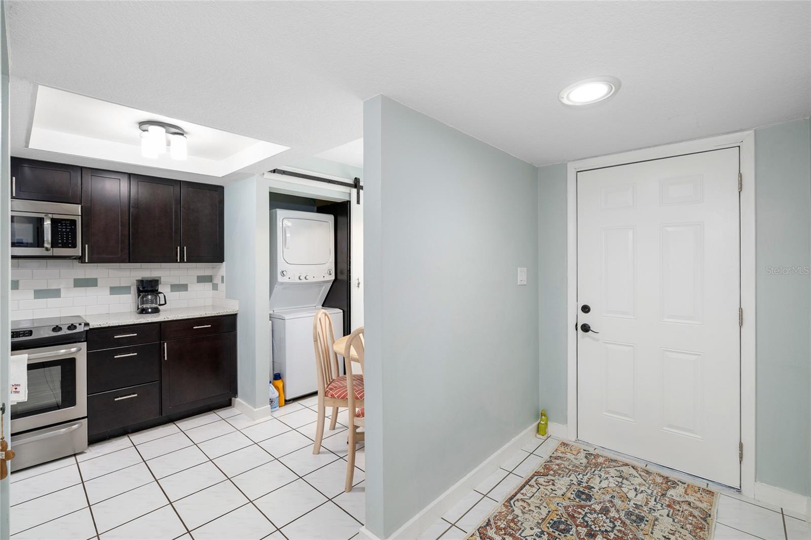 HOLIDAY LAKE VILLAS CONDO - Residential