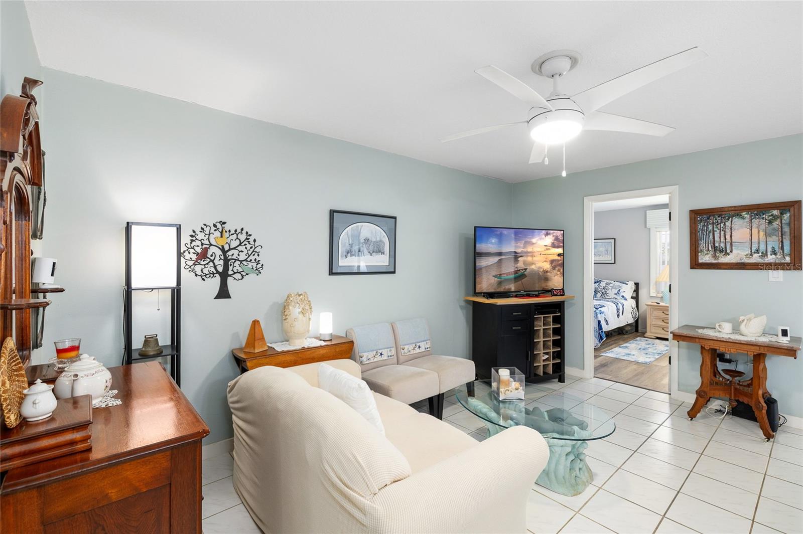 HOLIDAY LAKE VILLAS CONDO - Residential