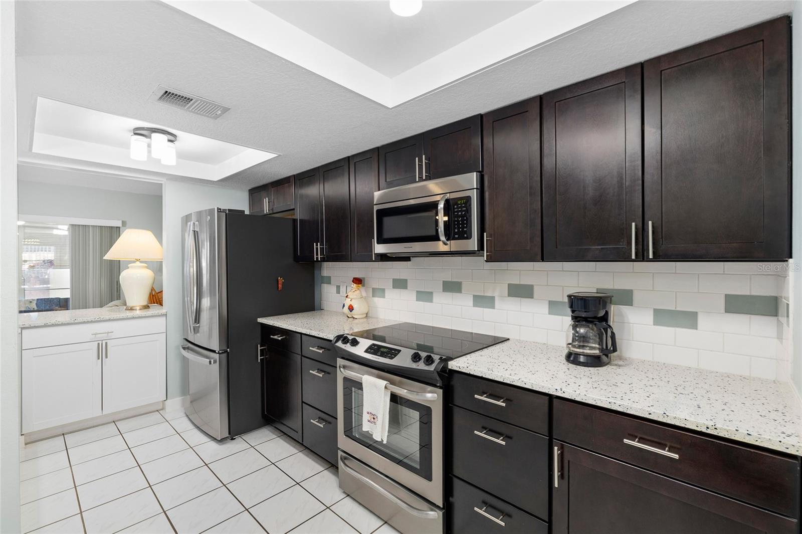 HOLIDAY LAKE VILLAS CONDO - Residential