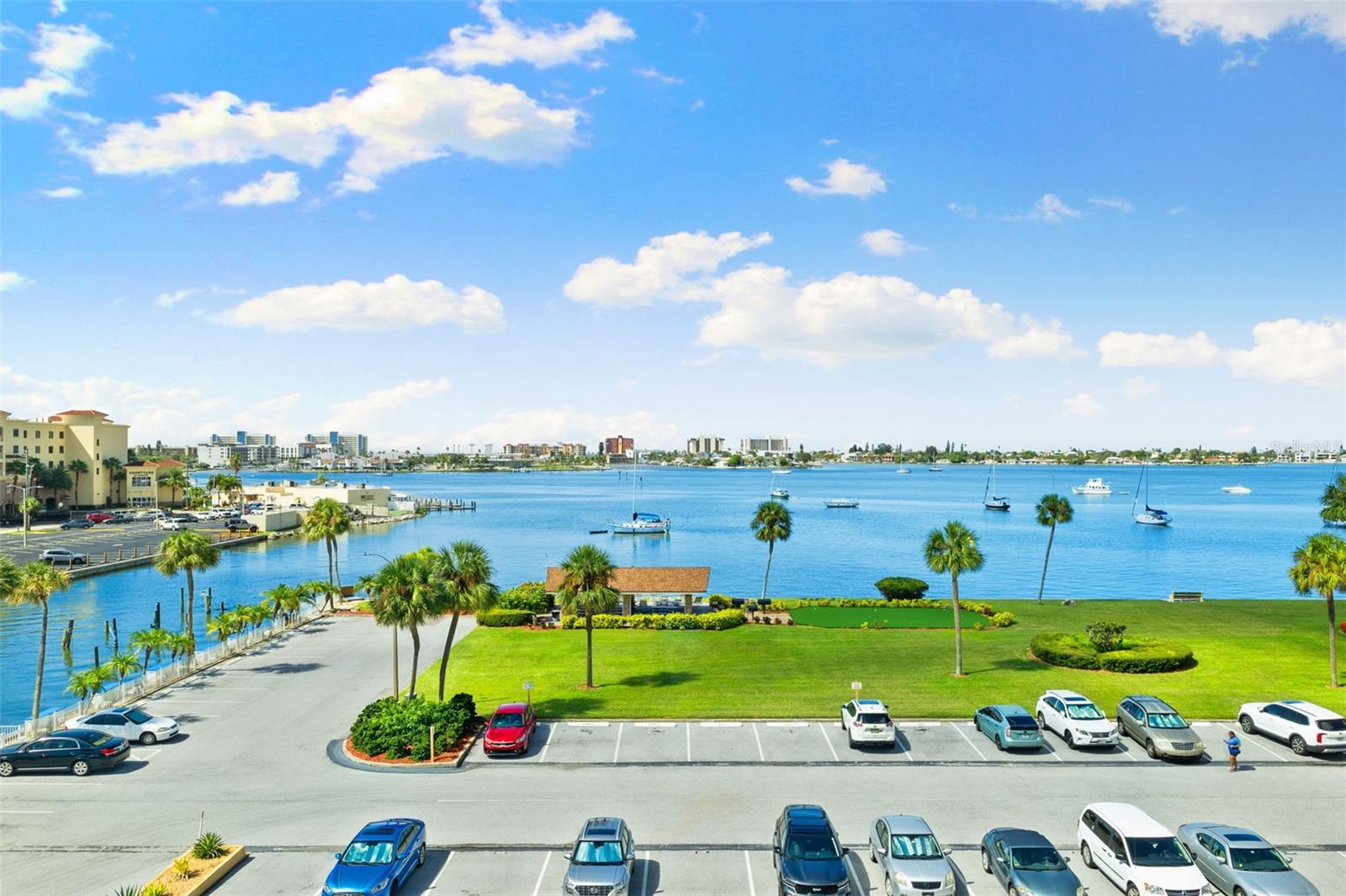 4550 COVE CIRCLE 501