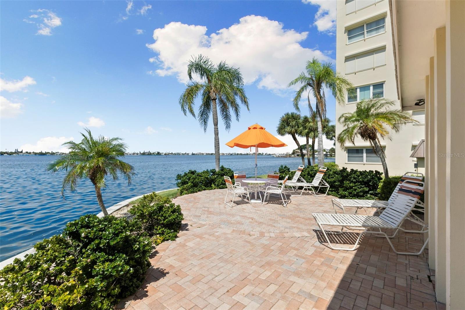 4550 COVE CIRCLE 501