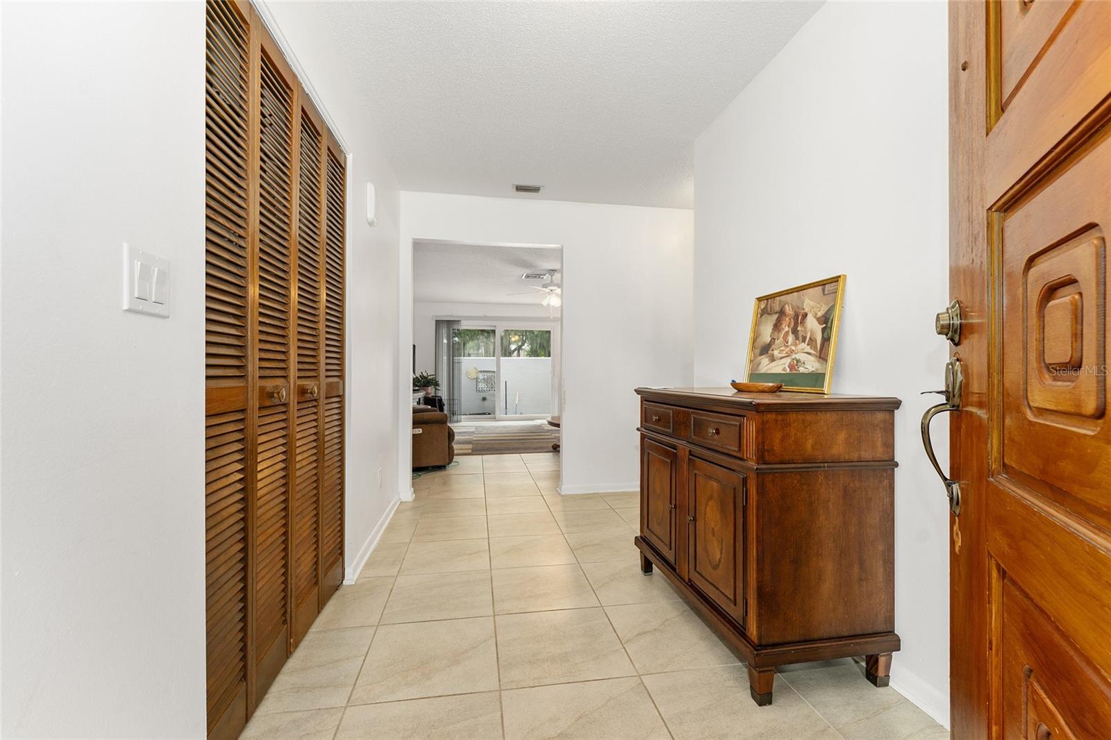 3814 NE 17TH STREET CIRCLE