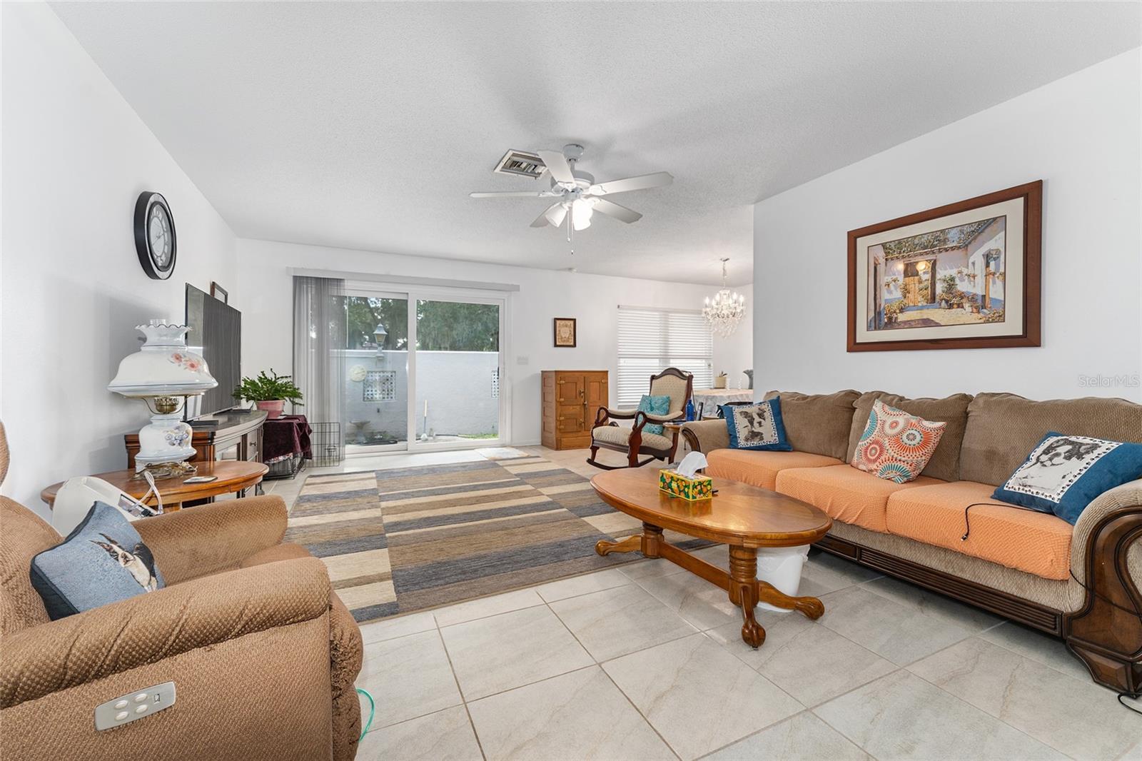 3814 NE 17TH STREET CIRCLE