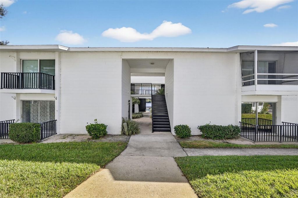 Photo of 1550 11th Street NE #D7, Winter Haven, FL 33881 (MLS # P4937703)