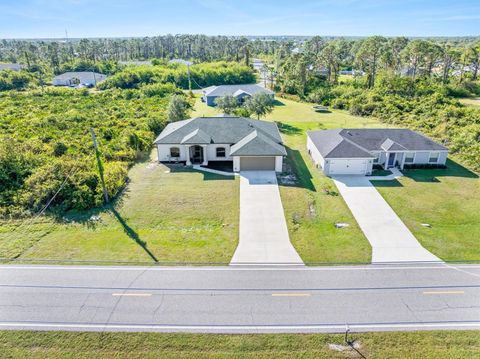 A home in PORT CHARLOTTE