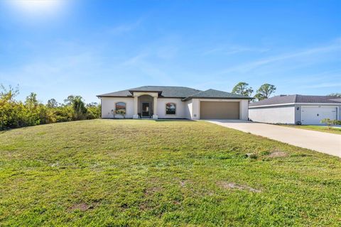 A home in PORT CHARLOTTE