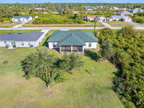 A home in PORT CHARLOTTE