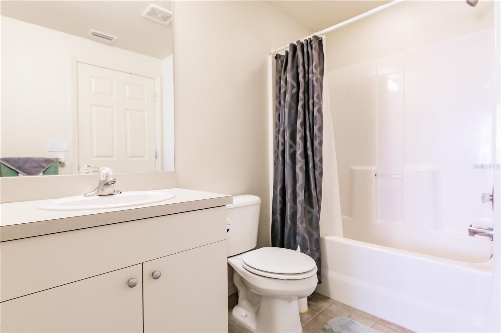 TOWNHOMES DEEP CREEK TR D - Residential