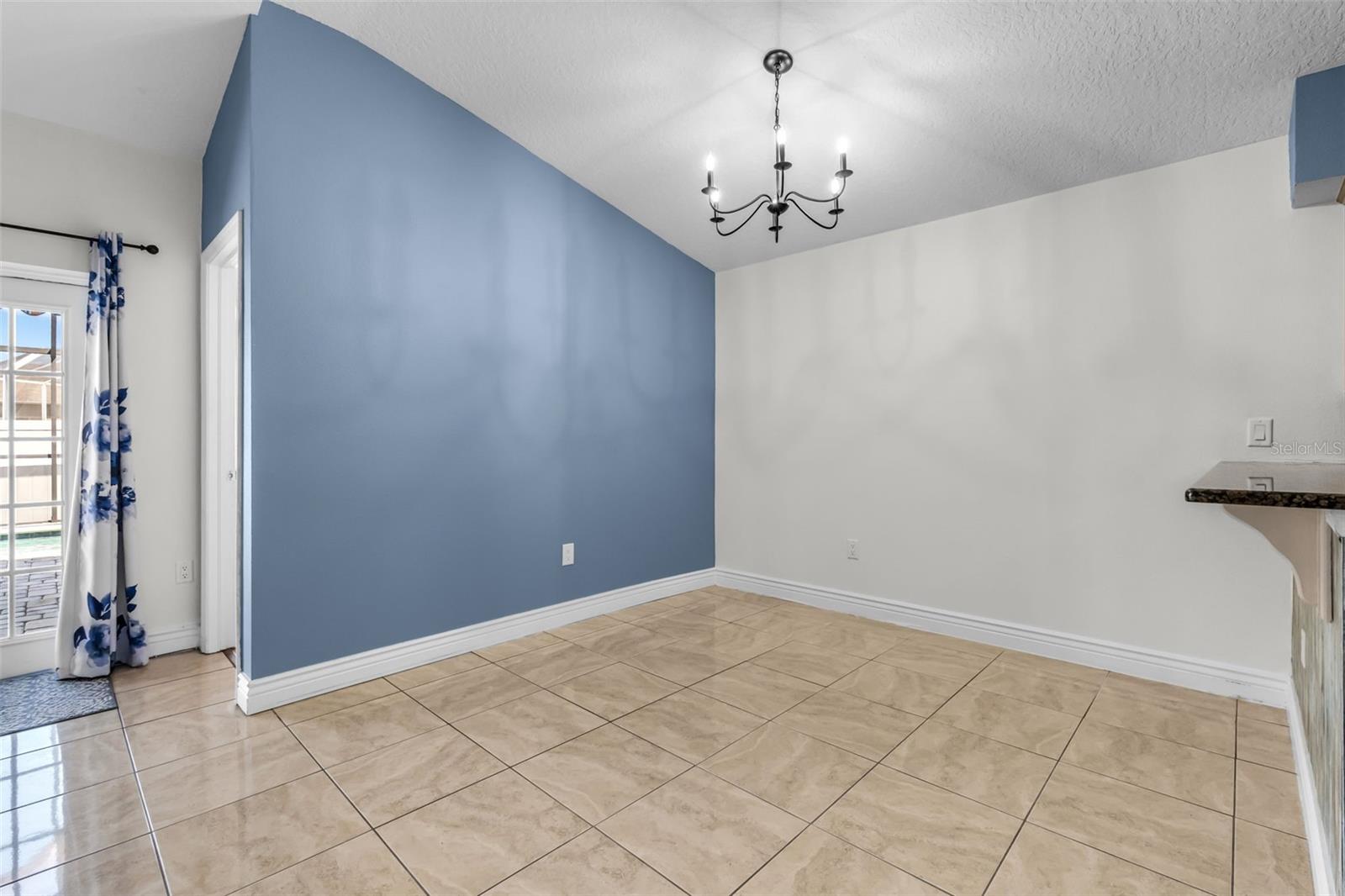 NORTHWOOD - Residential