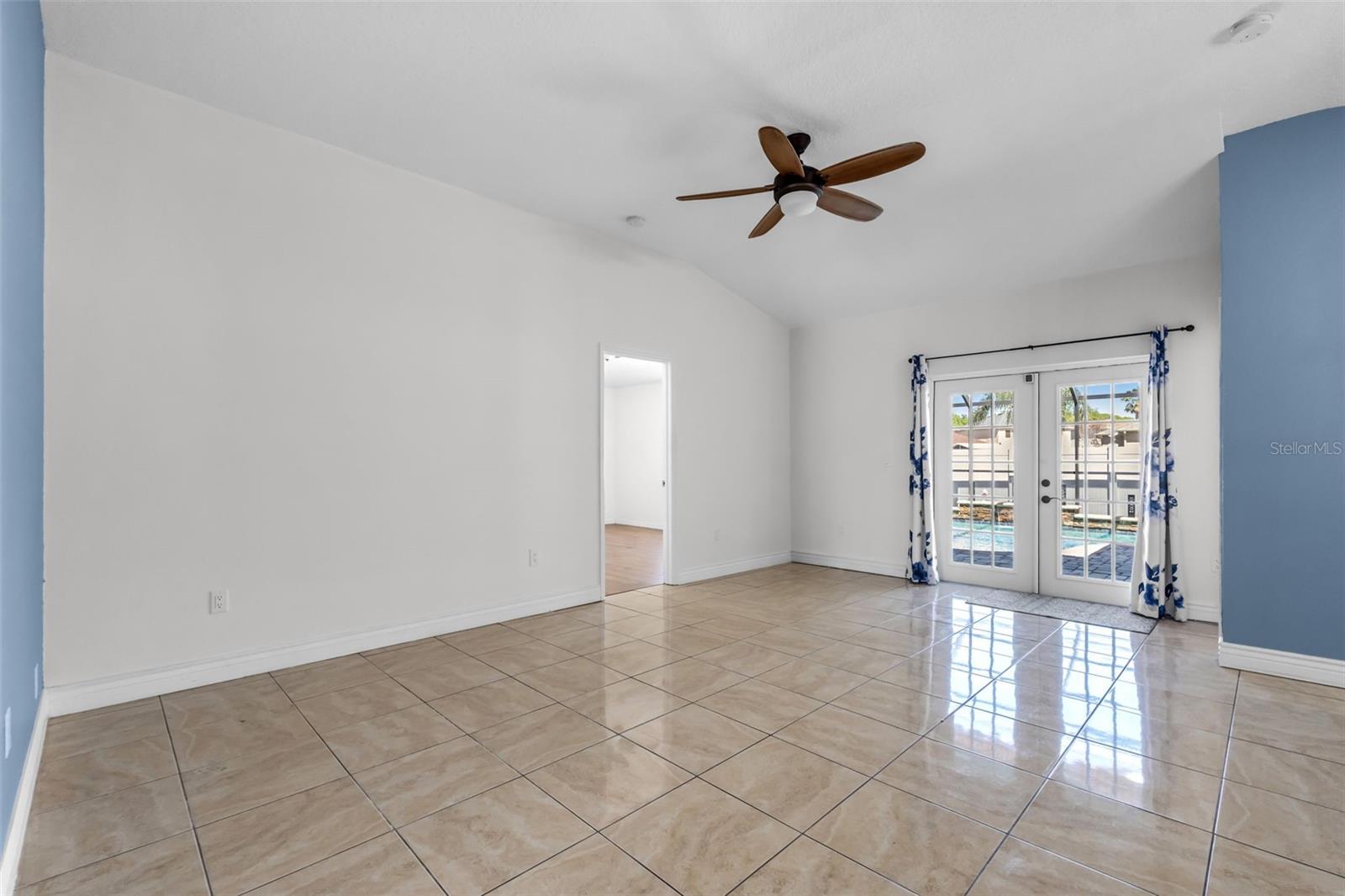 NORTHWOOD - Residential