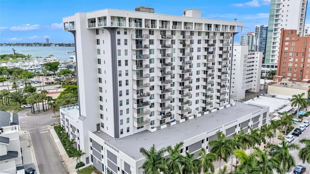 Photo of 101 S Gulfstream Avenue #14D, Sarasota, FL 34236 (MLS # A4702950)