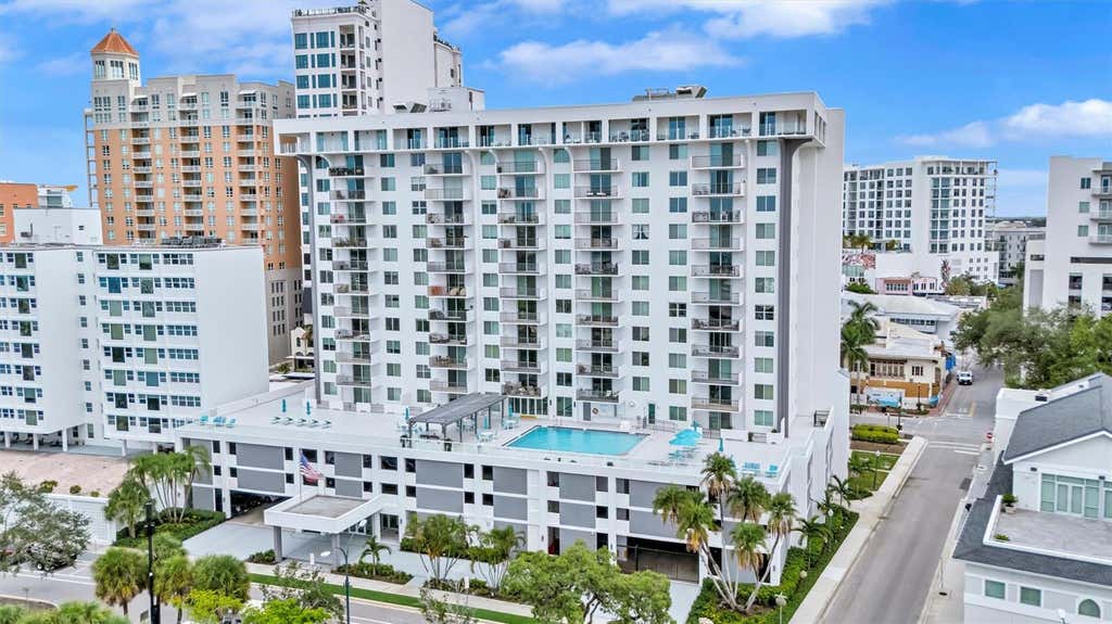 Photo of 101 S Gulfstream Avenue #14D, Sarasota, FL 34236 (MLS # A4702950)