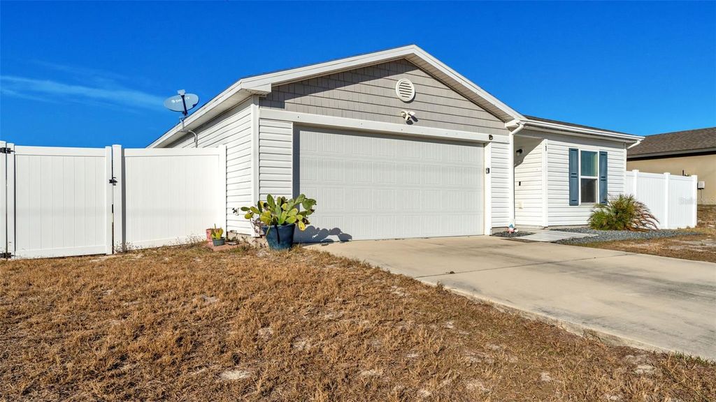 Photo of 1 Redwood Court, Kissimmee, FL 34759 (MLS # L4959071)