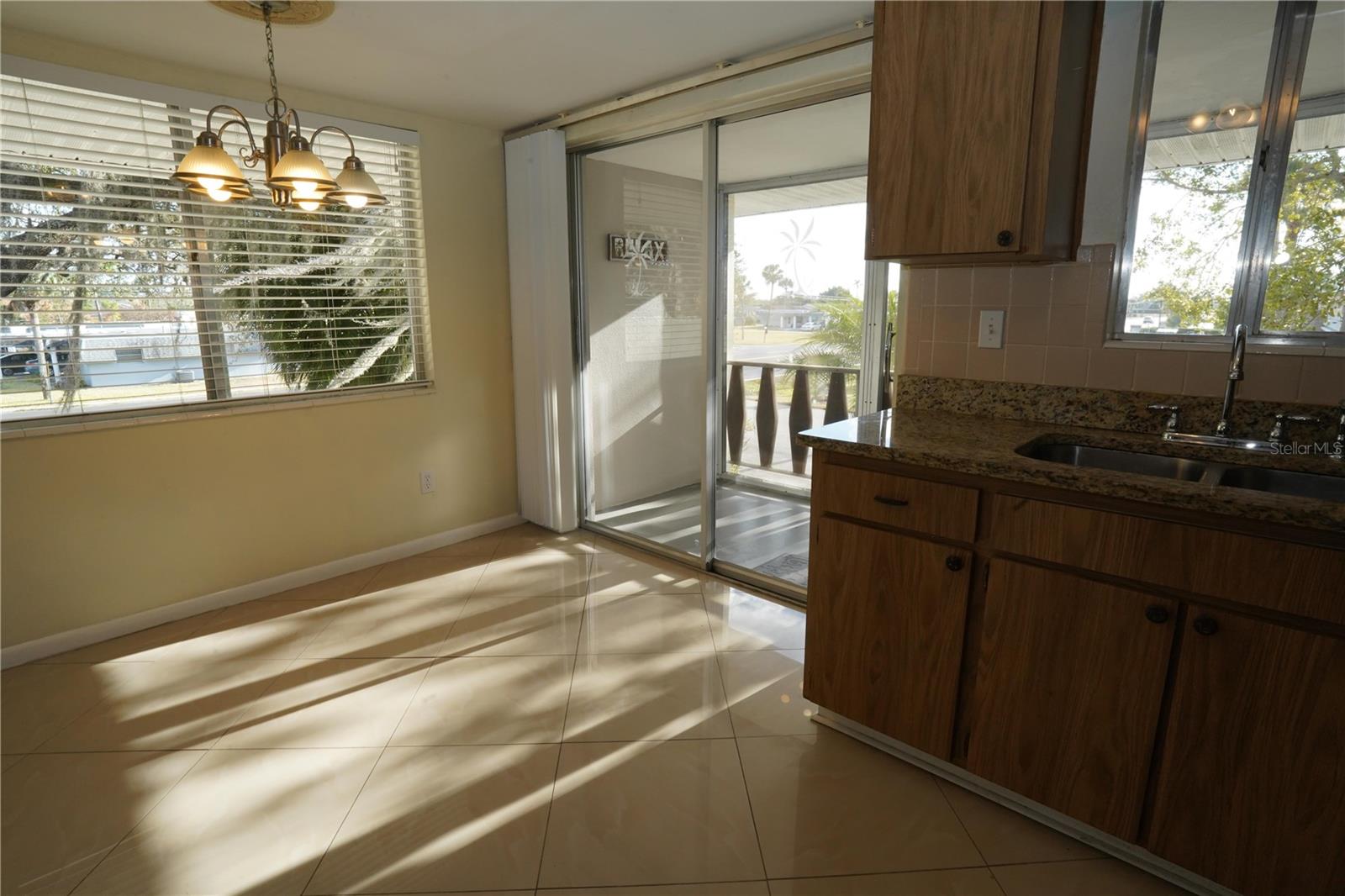 FAIRWAYS CONDO PH 01 - Residential