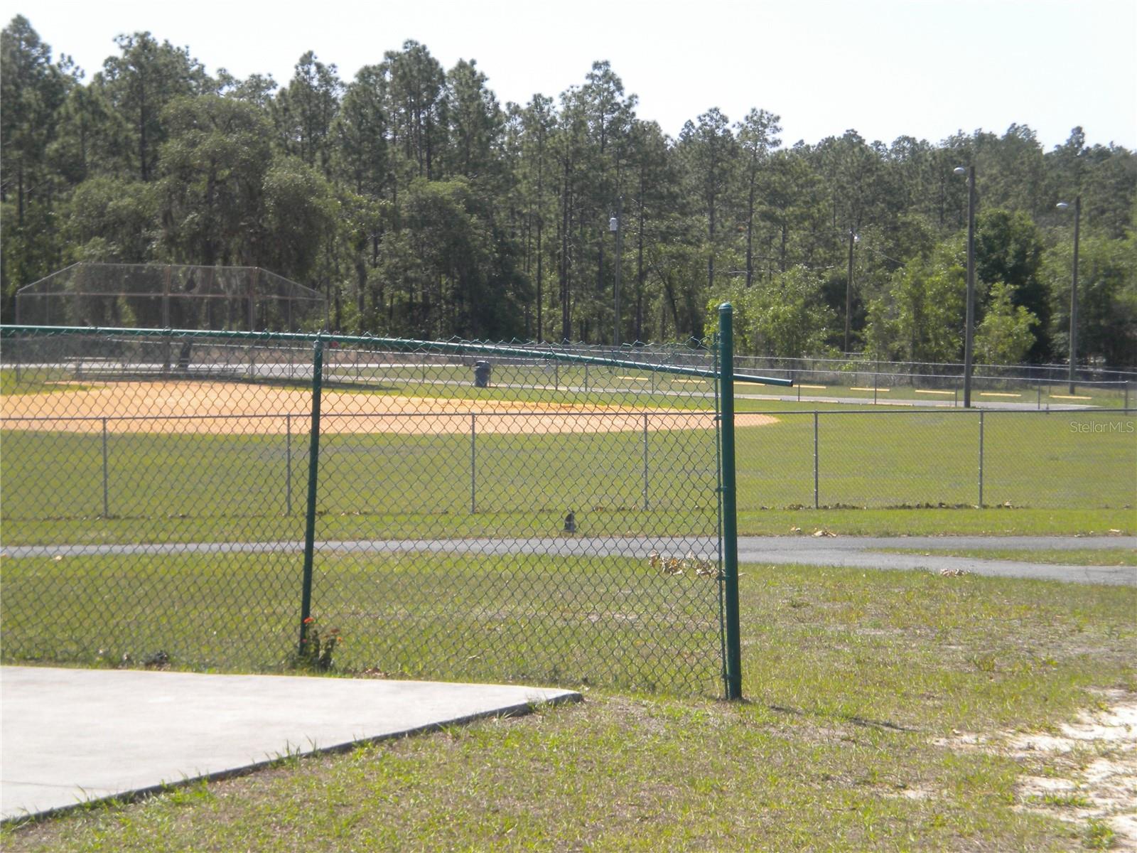 RAINBOW LAKES ESTATE - Land