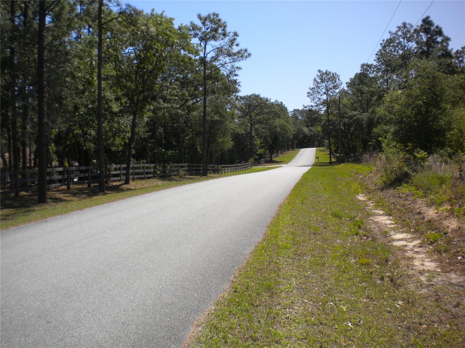 RAINBOW LAKES ESTATE - Land