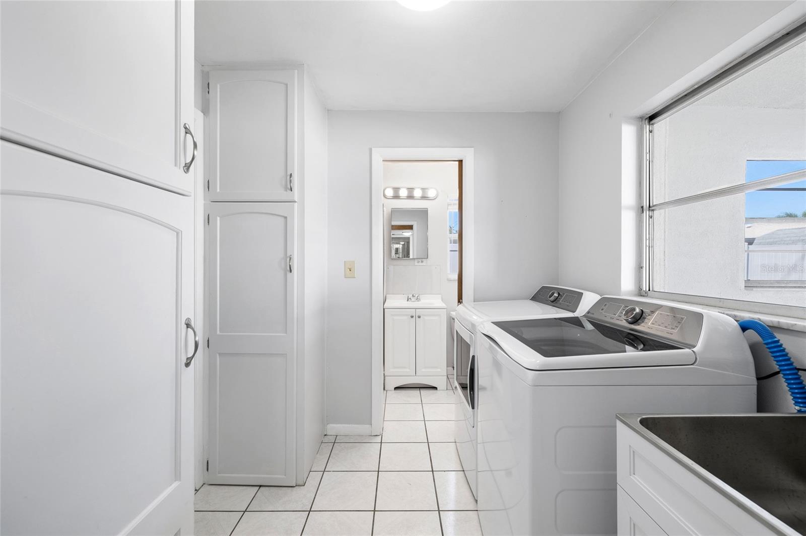 WILLIAMSDALE SQUARE 2ND ADD - Residential Lease