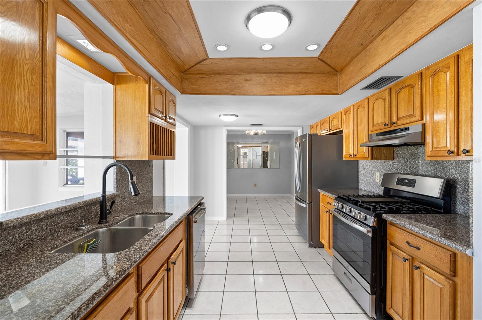 WILLIAMSDALE SQUARE 2ND ADD - Residential Lease