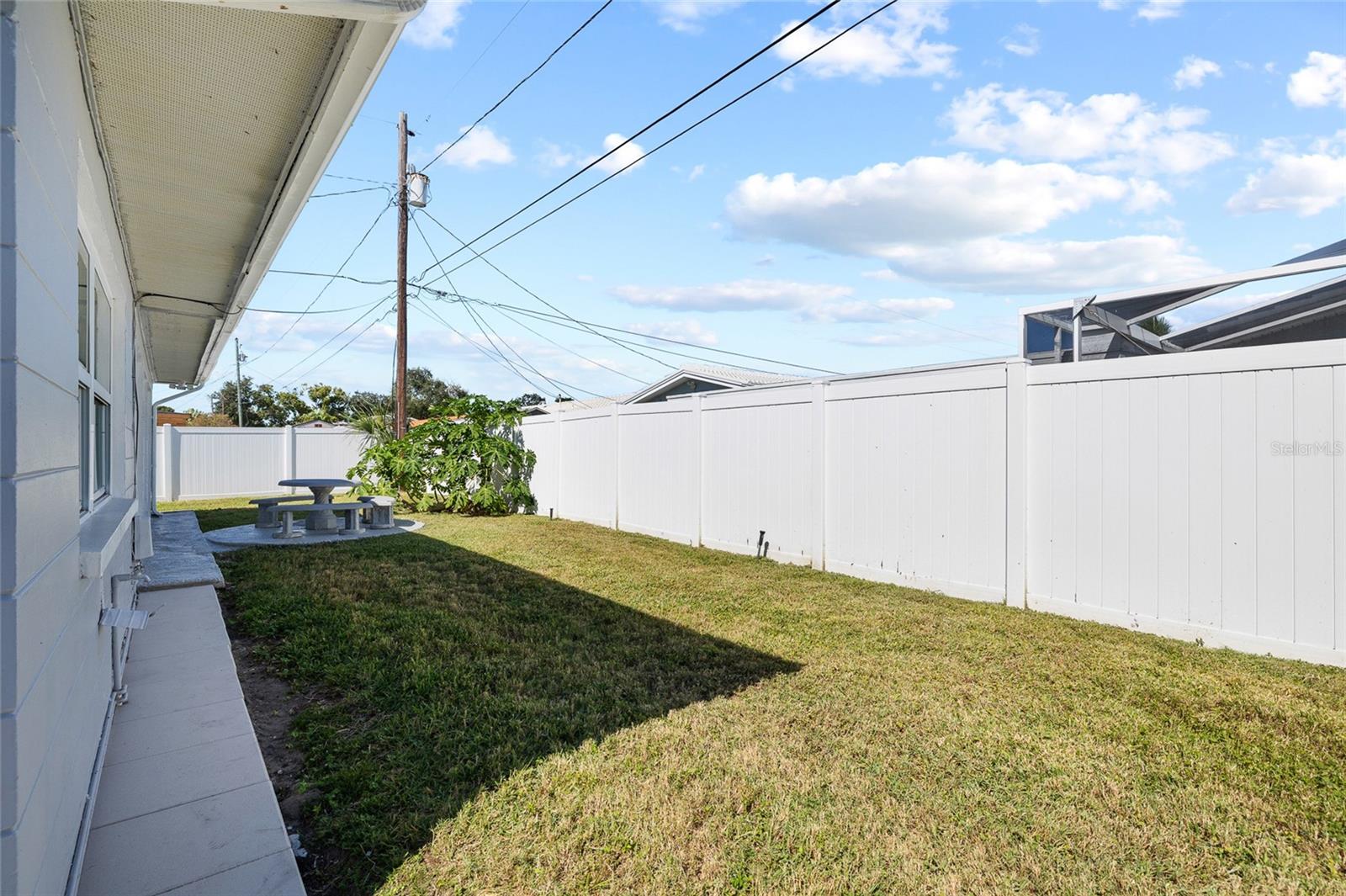 WILLIAMSDALE SQUARE 2ND ADD - Residential Lease