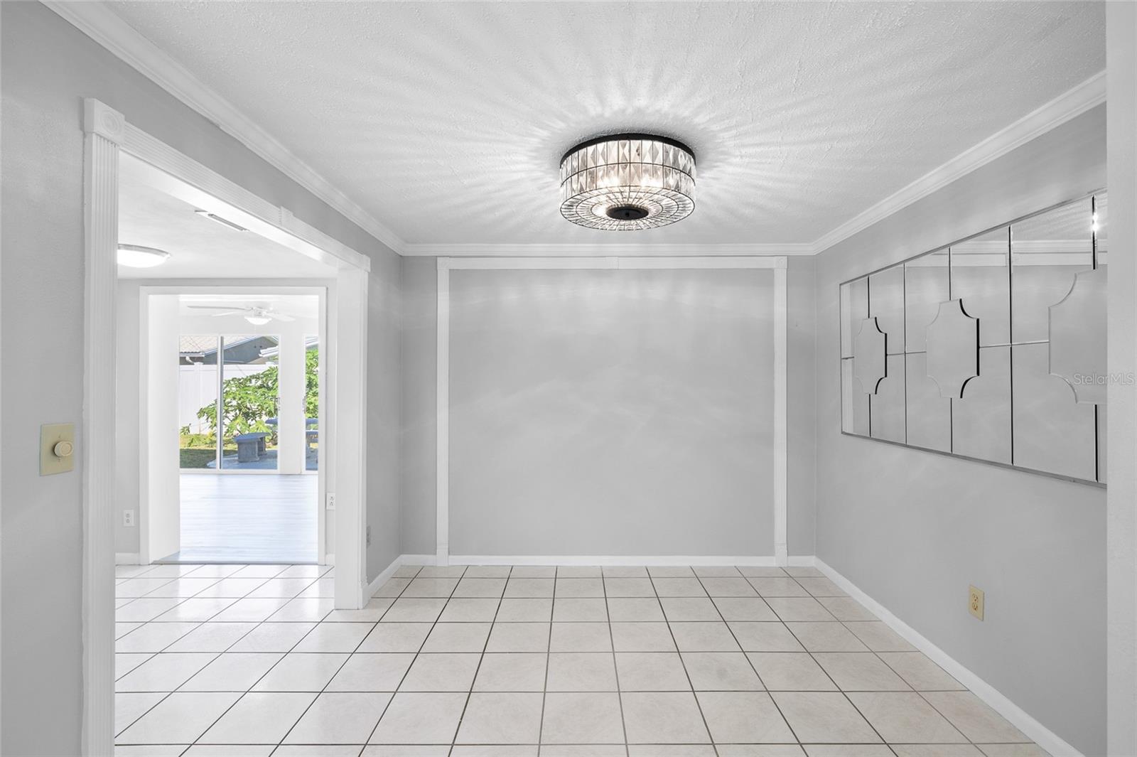 WILLIAMSDALE SQUARE 2ND ADD - Residential Lease