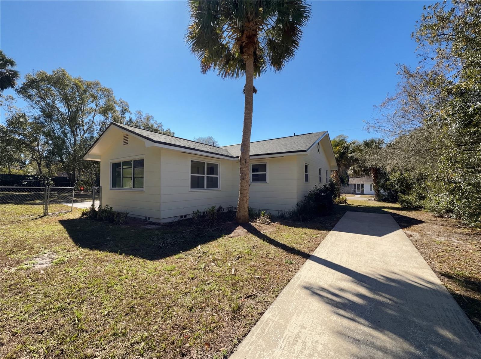 STRAIGHT - Residential