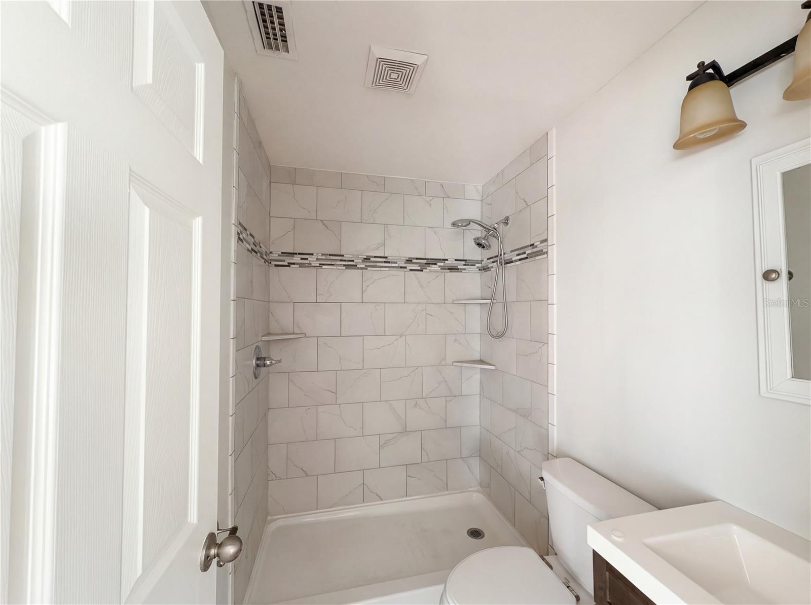 STRAIGHT - Residential