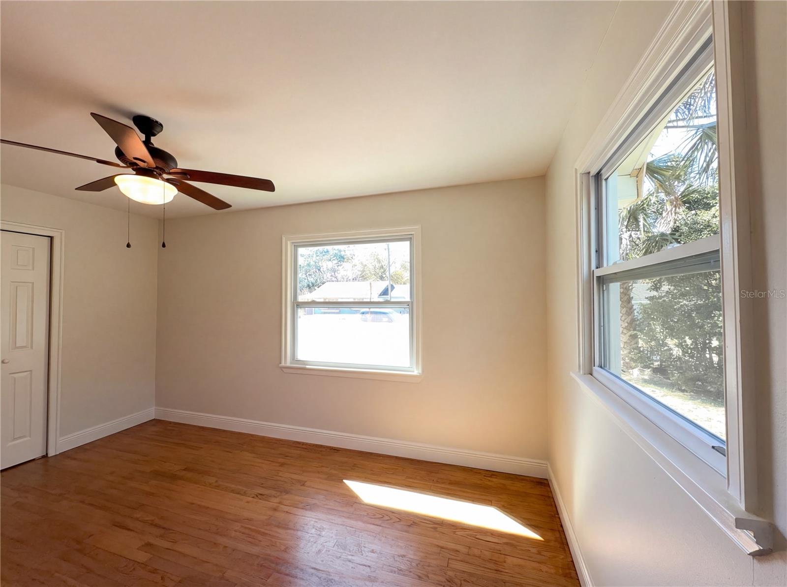 STRAIGHT - Residential