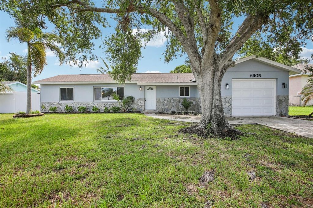Photo of 6305 Flamingo Drive, Apollo Beach, FL 33572 (MLS # T3550269)