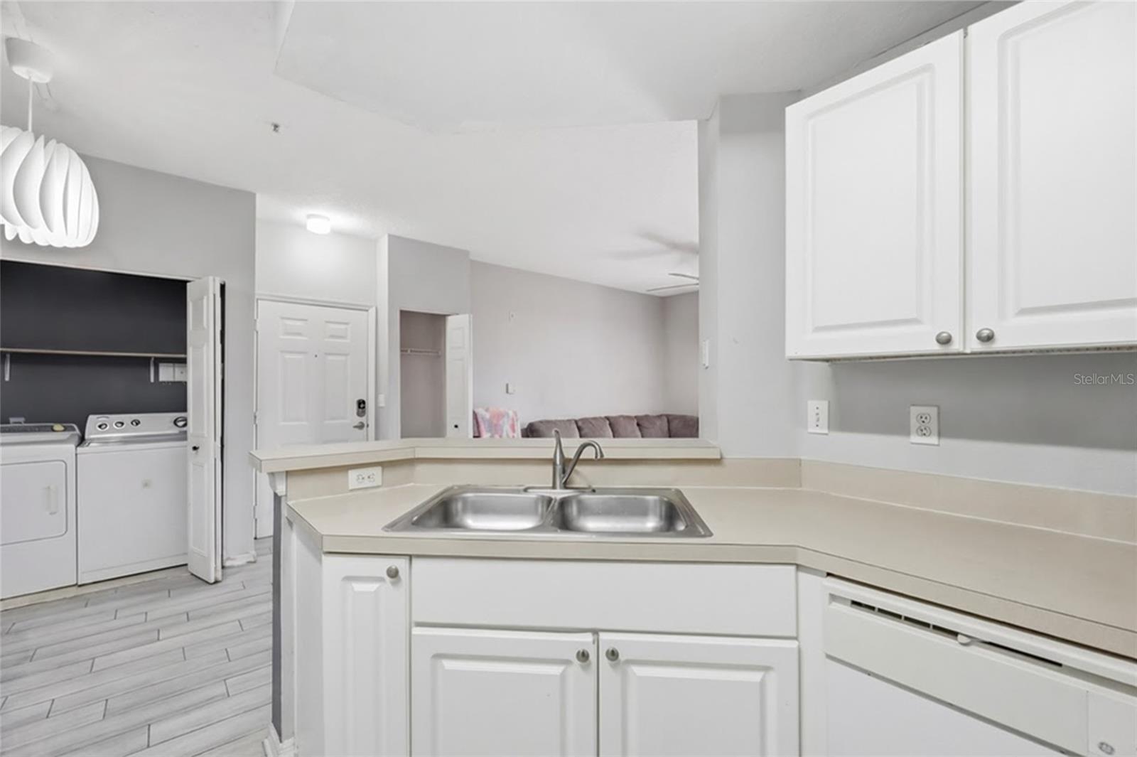 PALMS CLUB CONDO BLDG 11 - Residential