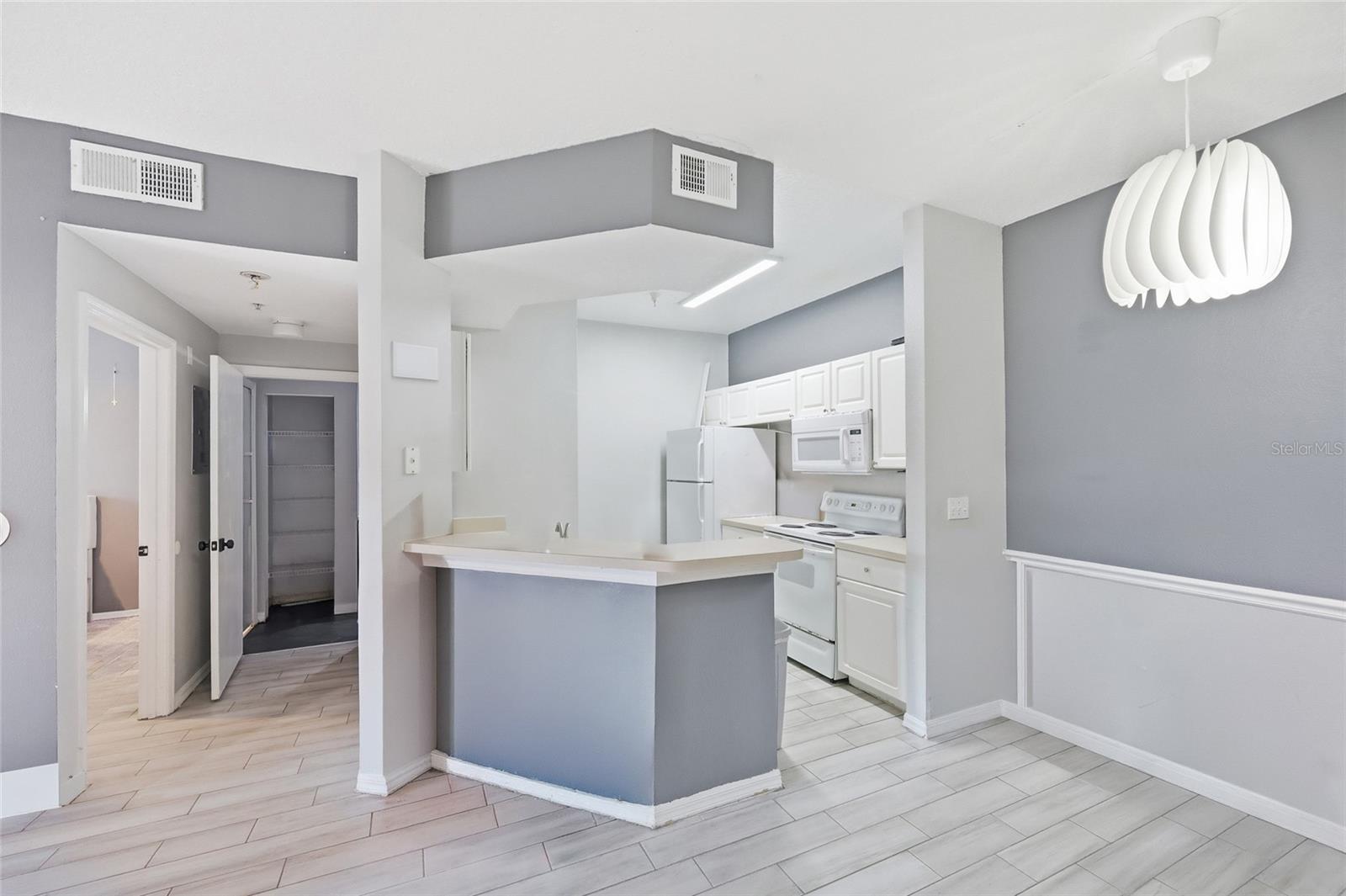 PALMS CLUB CONDO BLDG 11 - Residential