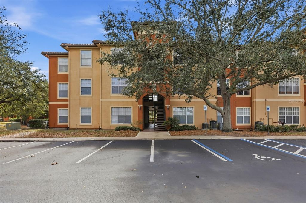 Photo of 5518 Metrowest Boulevard #11-104, Orlando, FL 32811 (MLS # O6390838)