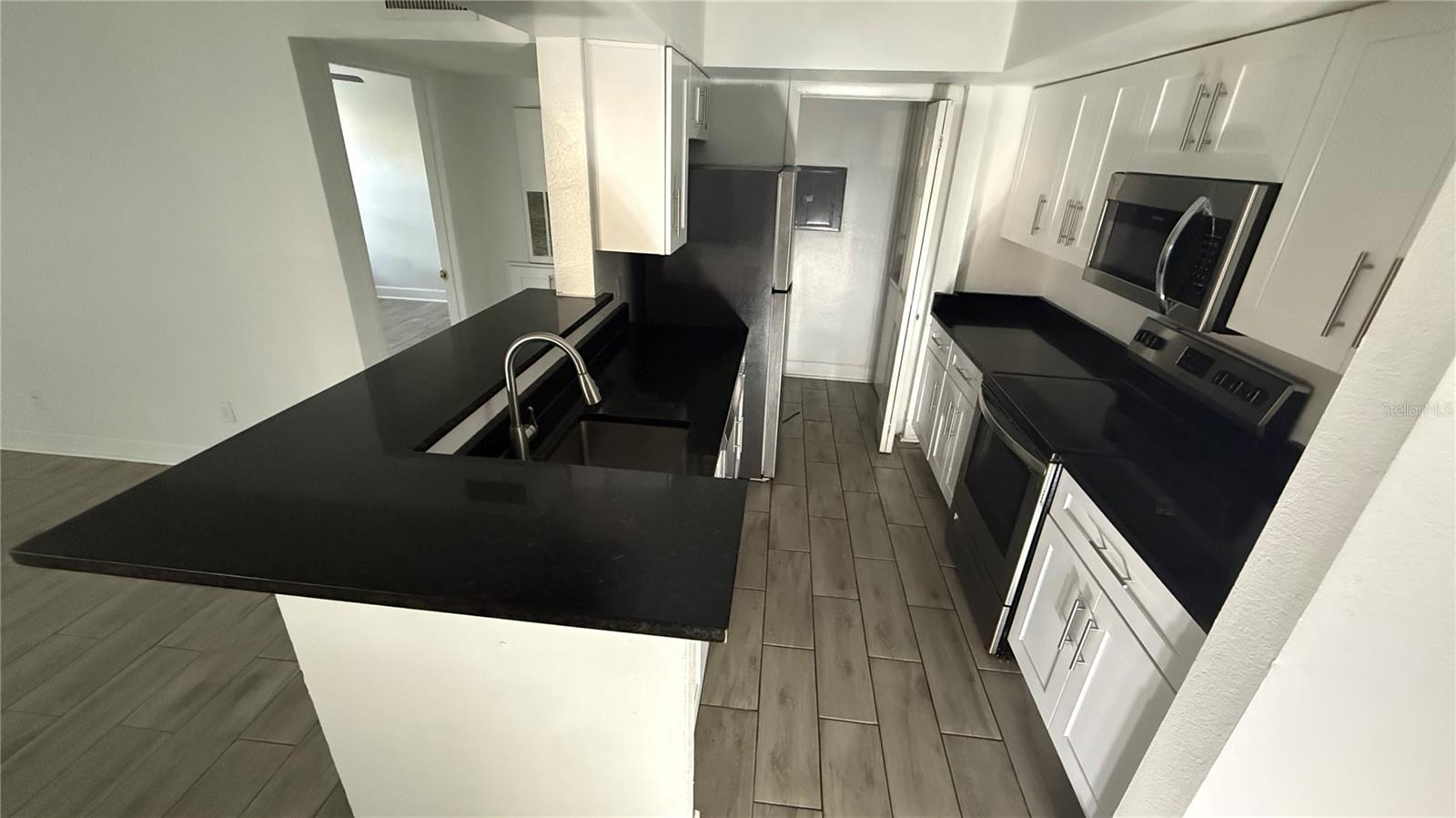 REGENCY GARDENS - Residential
