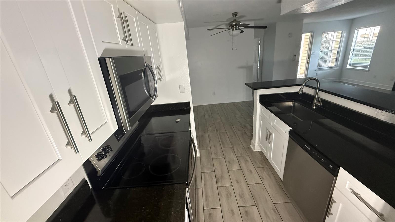REGENCY GARDENS - Residential
