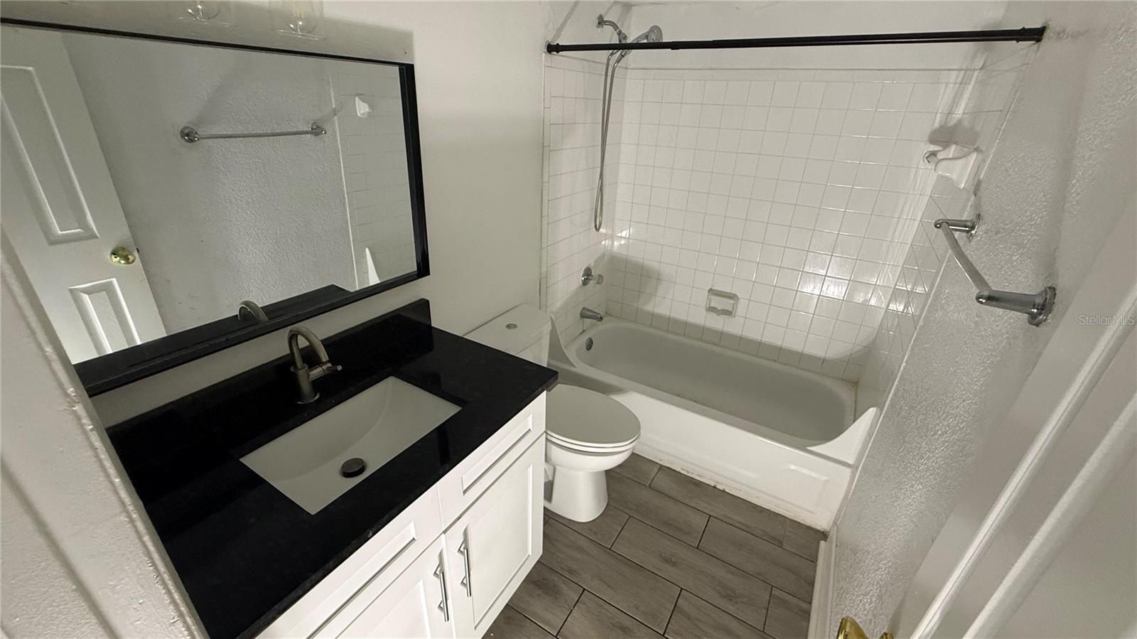 REGENCY GARDENS - Residential