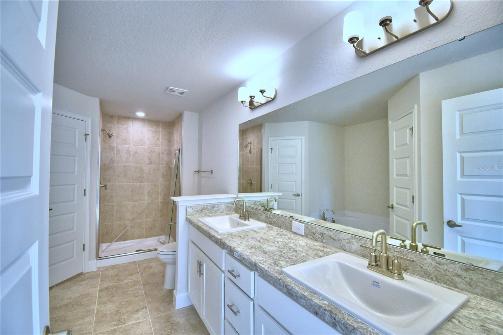 CADENCE CROSSING - Residential